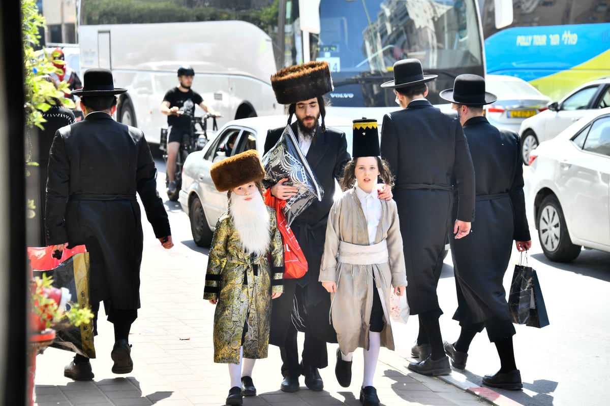 פורים תשפ"ה ברחובות בני ברק