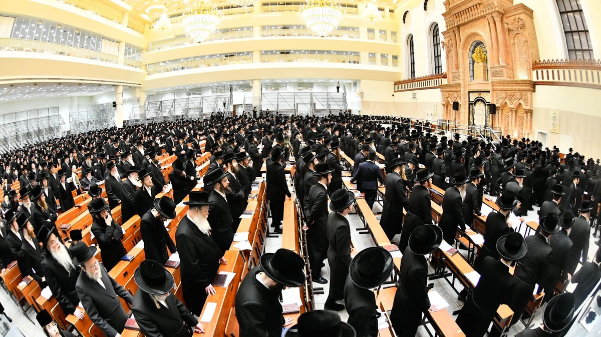 עצרת תפילה וזעקה בחצה"ק ויז'ניץ