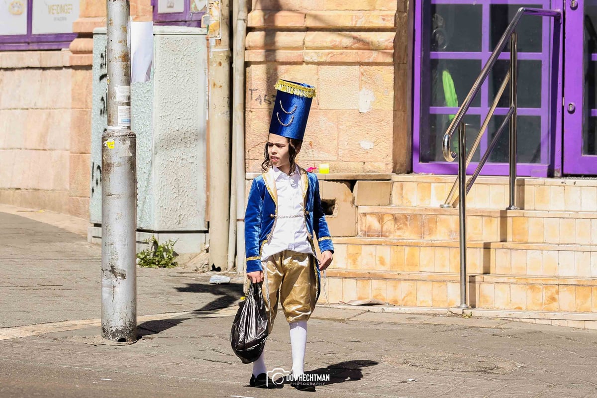 פורים תשפ"ה ברחובות ירושלים עיה"ק 