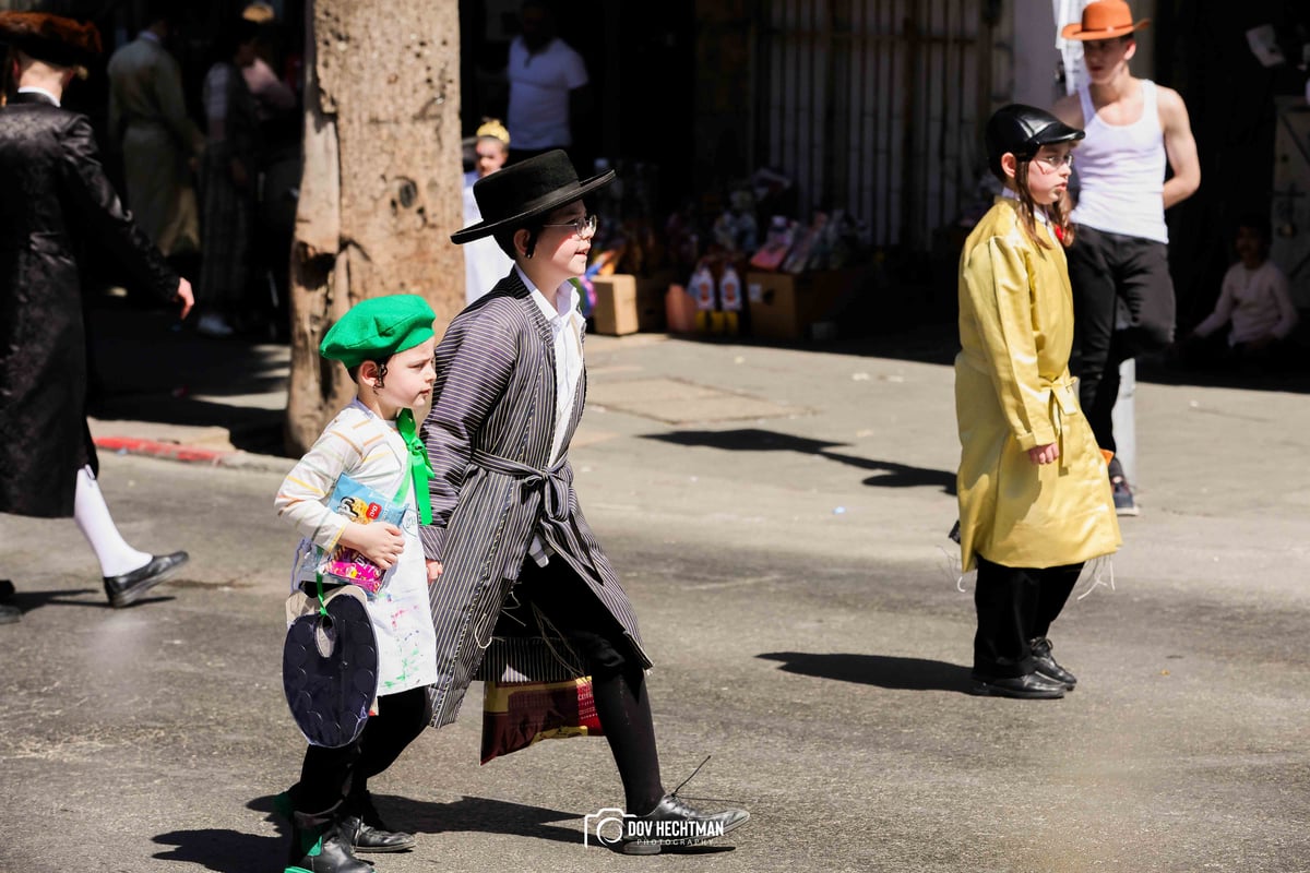 פורים תשפ"ה ברחובות ירושלים עיה"ק 