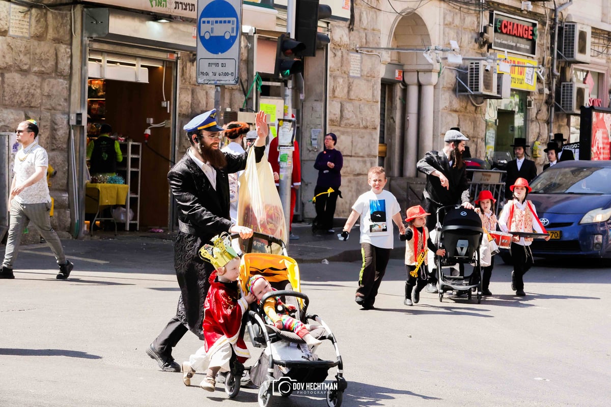 פורים תשפ"ה ברחובות ירושלים עיה"ק 