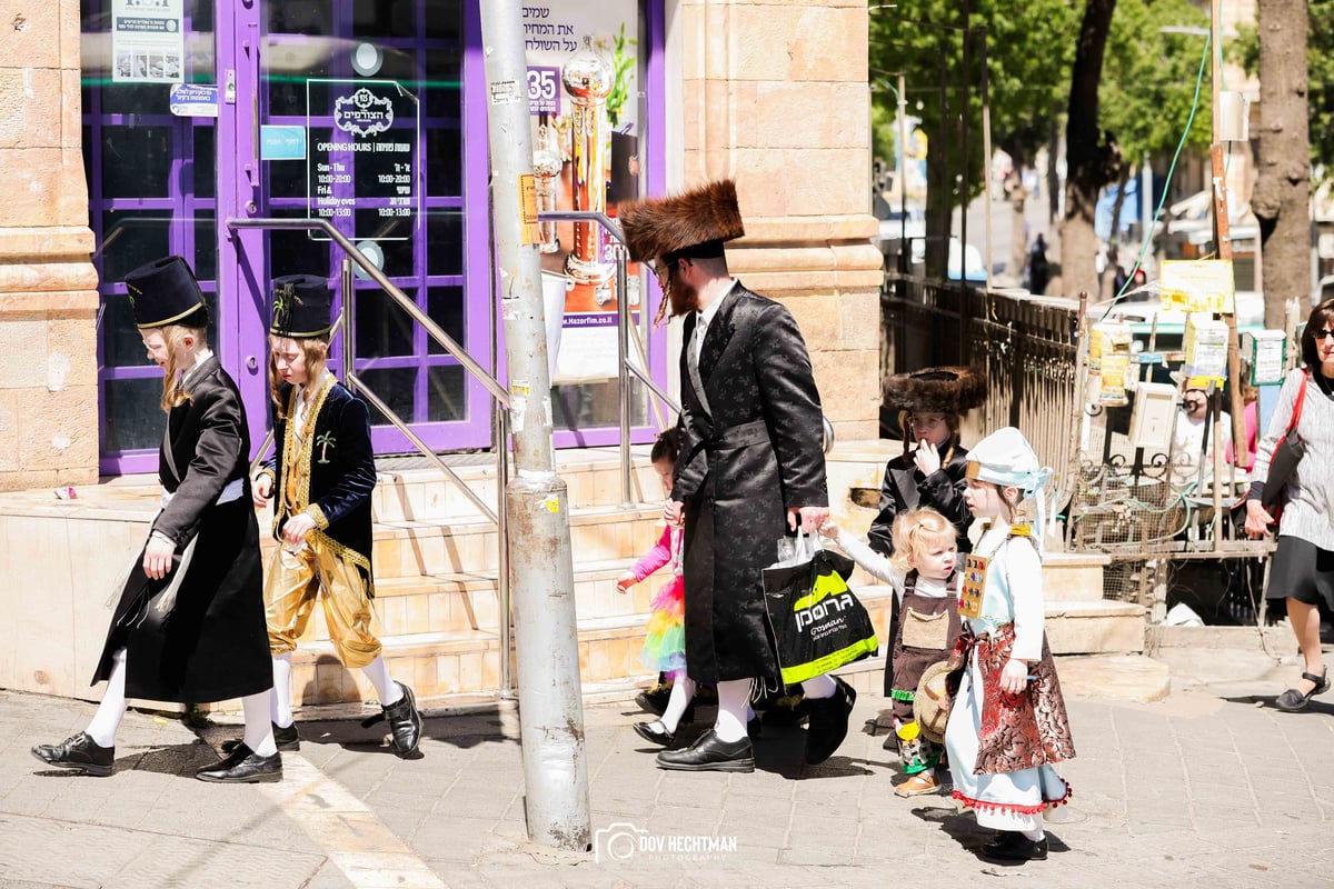 פורים תשפ"ה ברחובות ירושלים עיה"ק 