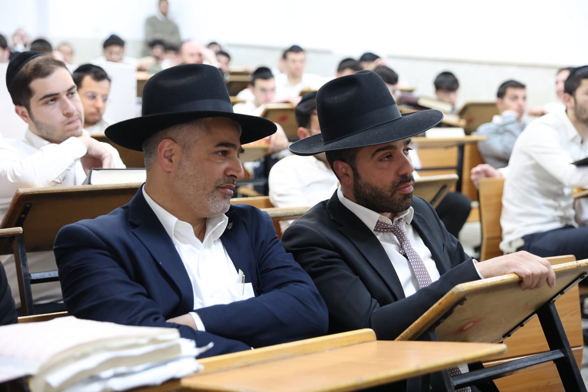 מעמד כבוד התורה בישיבת 'אהבת התורה' 