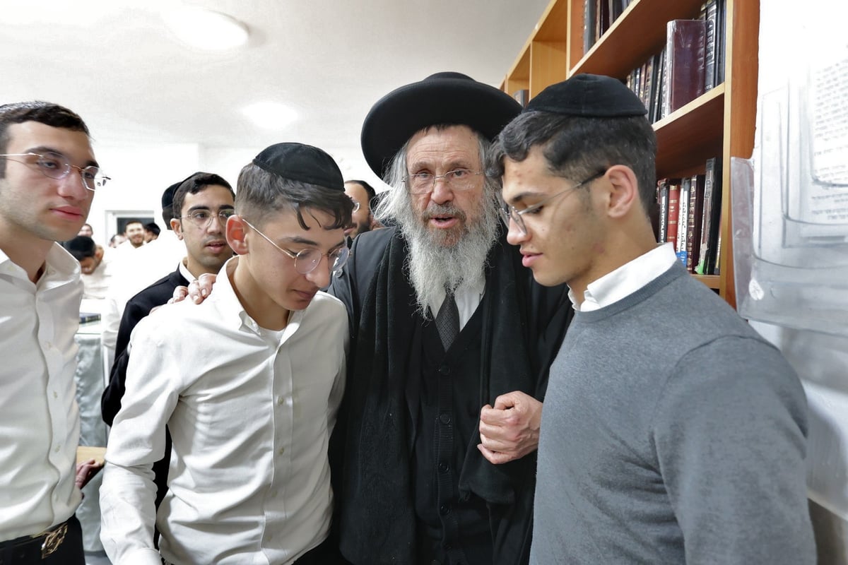 מעמד כבוד התורה בישיבת 'אהבת התורה' 