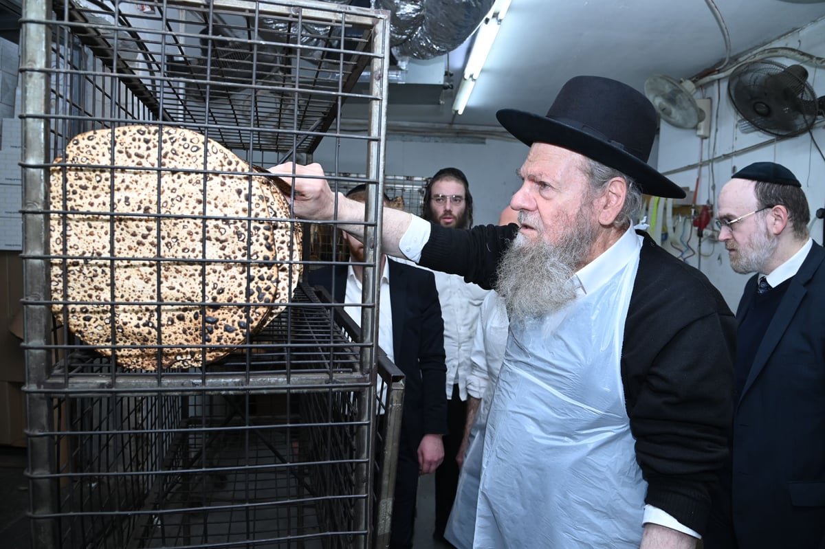 הגרמ"ש אדלשטיין באפיית מצות 