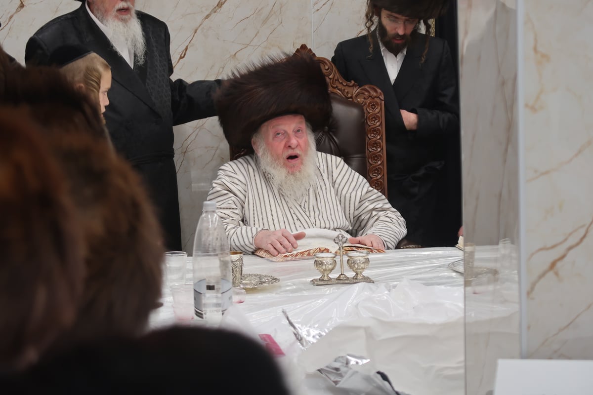 האדמו"ר מהרי"ד מלעלוב בטיש נעילת החג