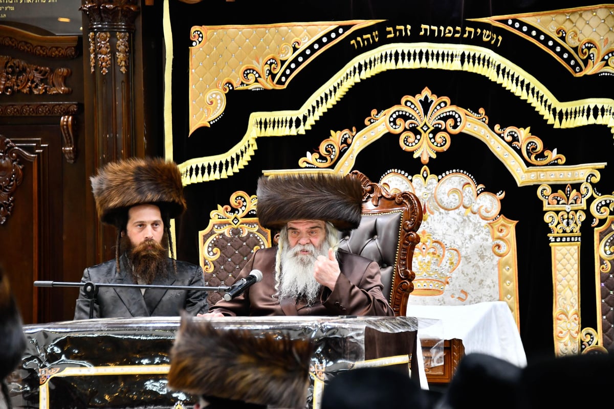 האדמו"ר מקרעטשניף י-ם בחוה"מ פסח