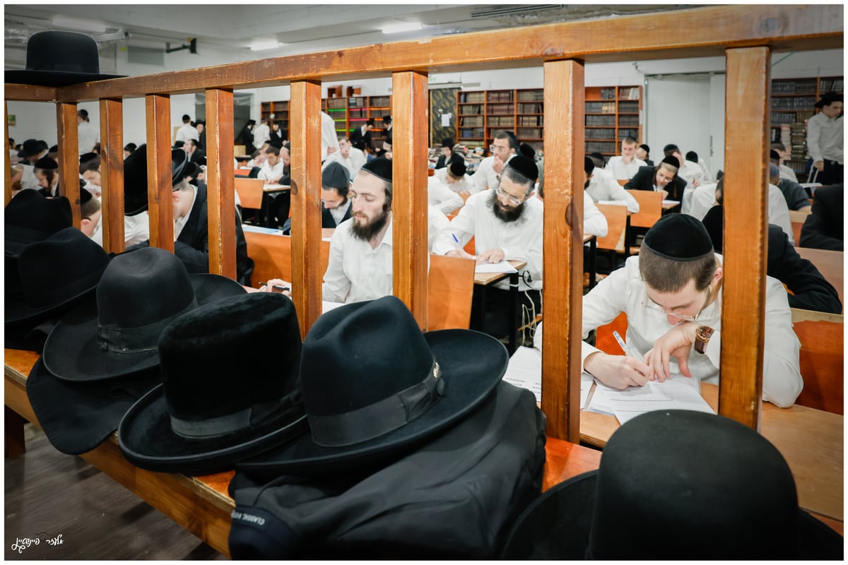 בחורי הישיבות חוזרים לישיבות בב"ב
