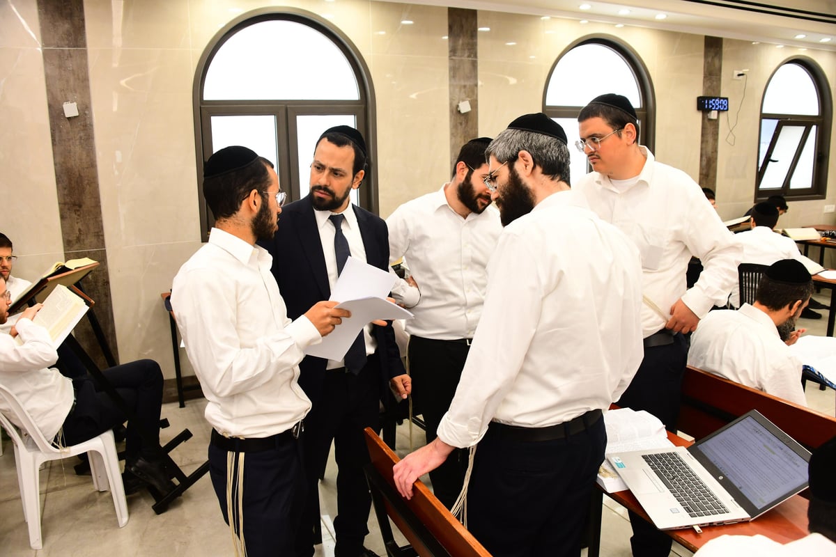 פתיחת זמן קיץ ברשת הכוללים של הגאון רבי עמרם פריד