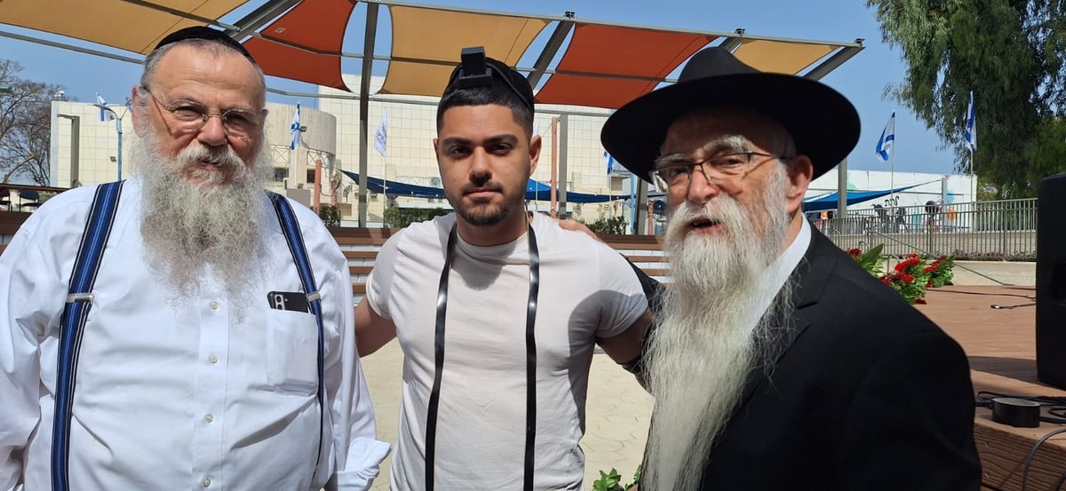 אלפים הניחו תפילין לזכר הנופלים - תיעוד מרגש