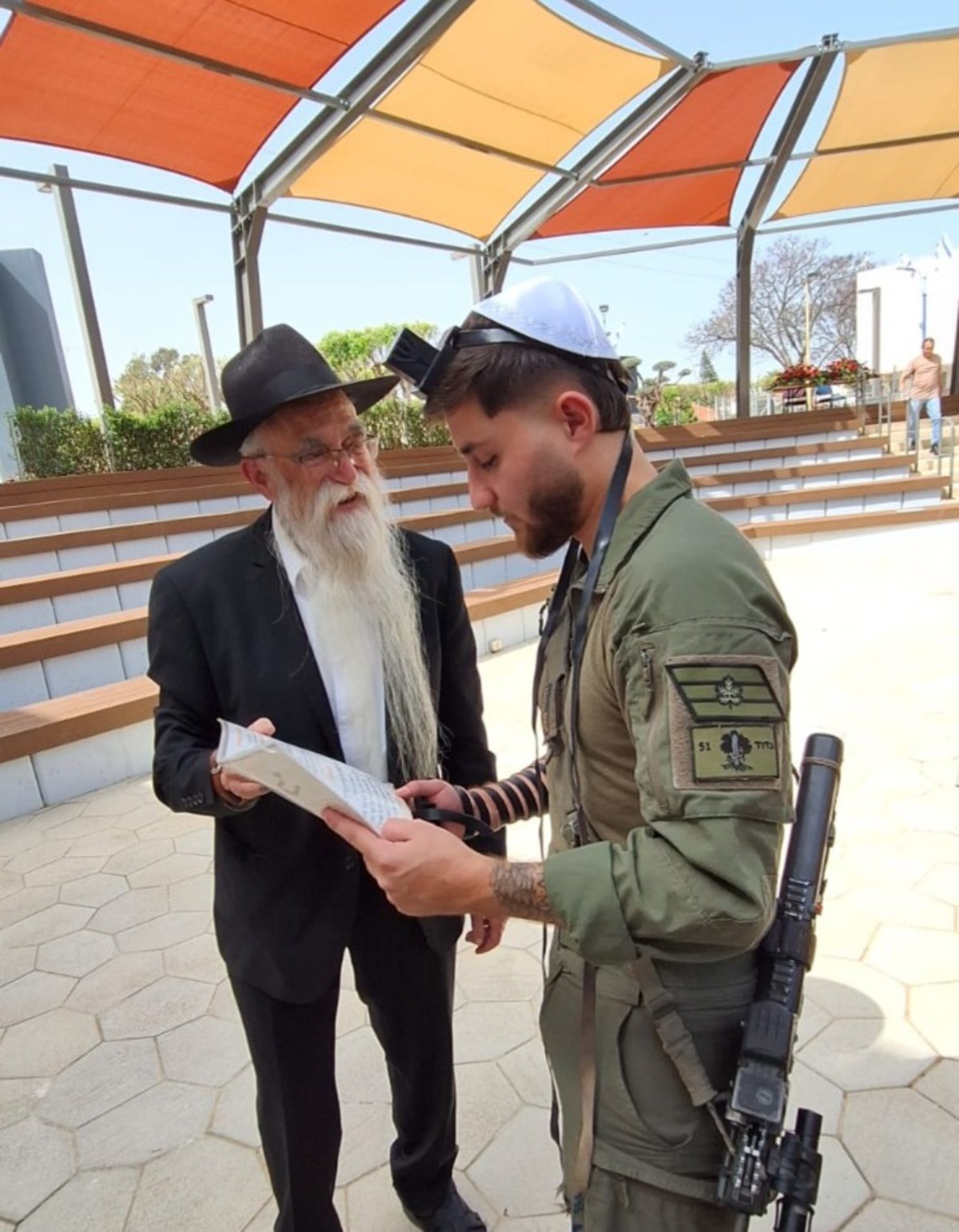 אלפים הניחו תפילין לזכר הנופלים - תיעוד מרגש