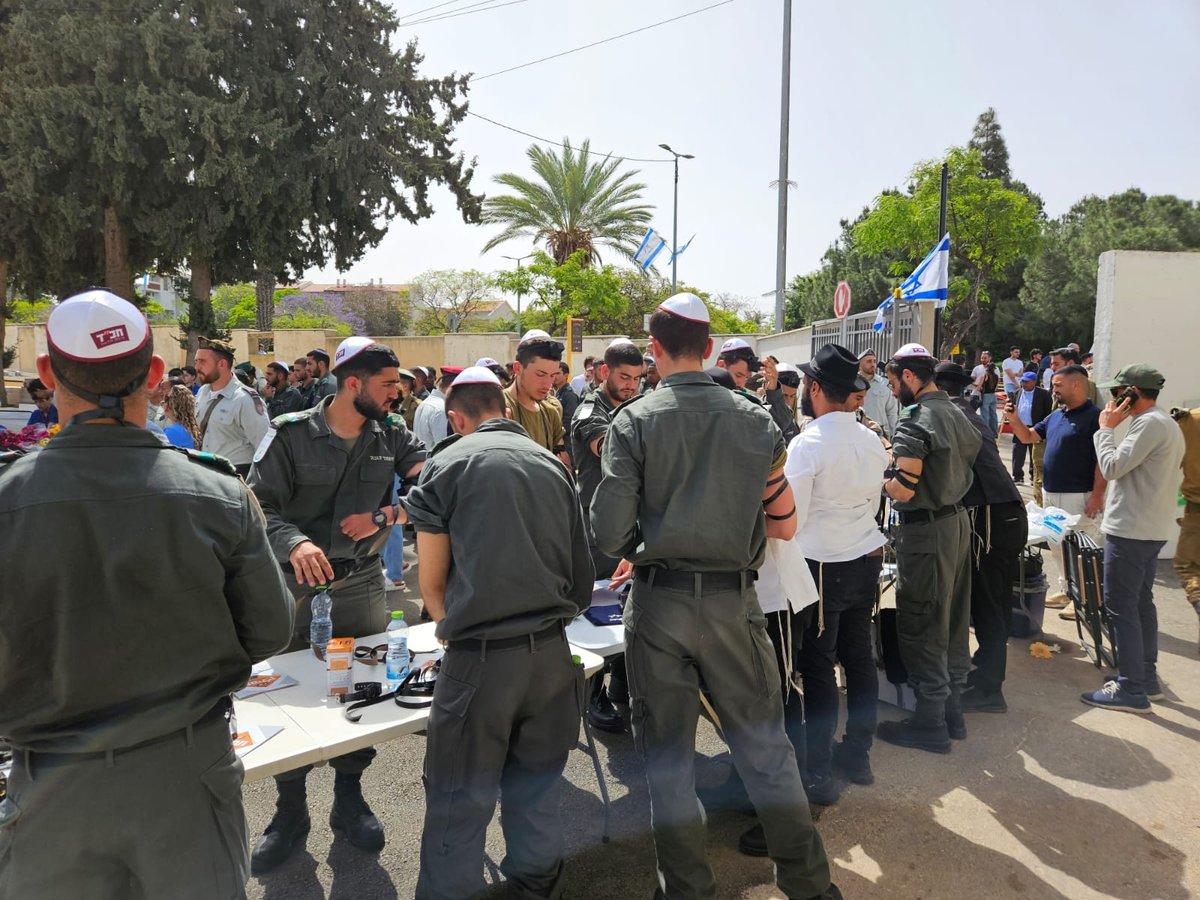 אלפים הניחו תפילין לזכר הנופלים - תיעוד מרגש