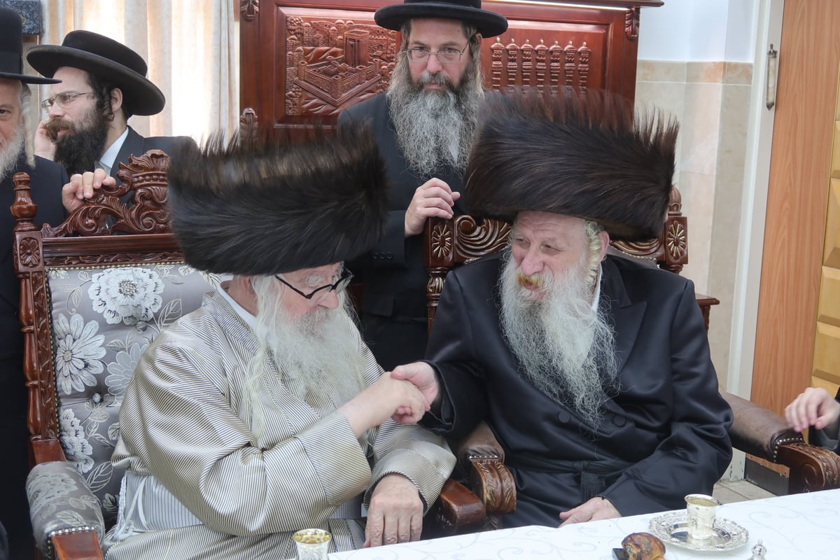 שמחת הברית בחצה"ק טשארנאביל - משכנות הרועים