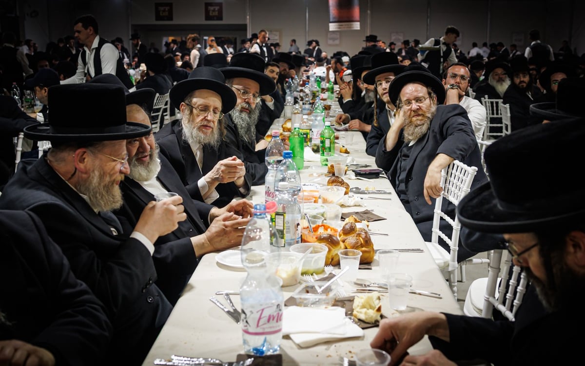 סעודת הילולא בקרעסטיר