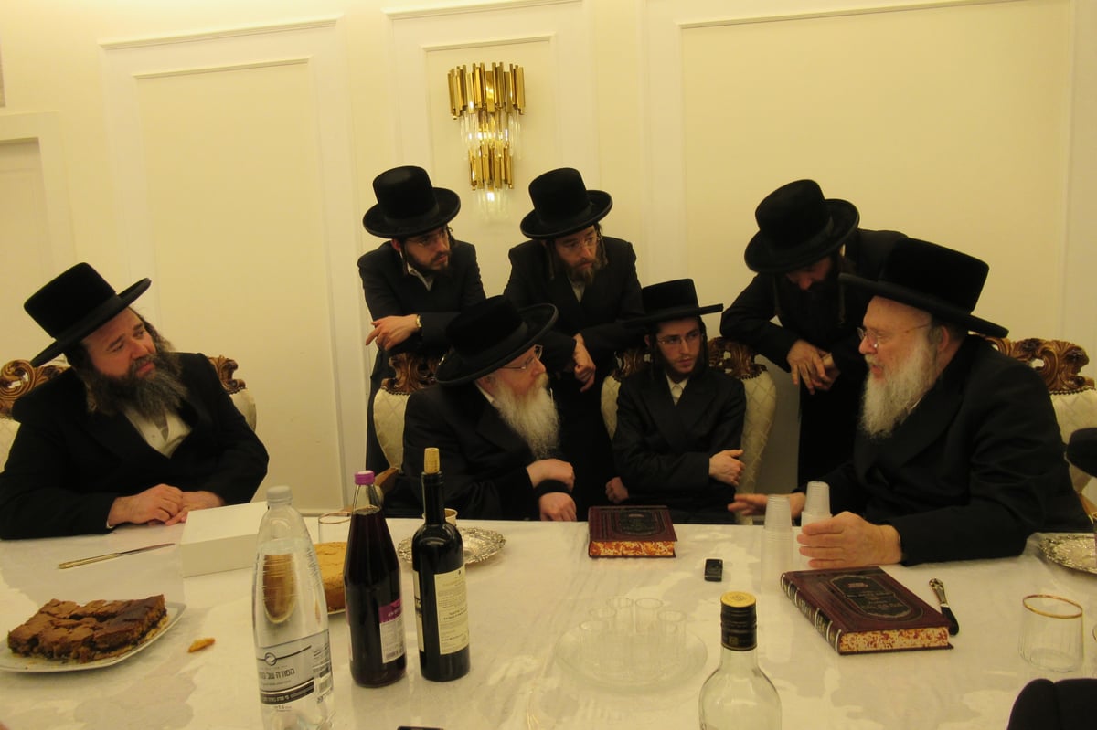 שמחת בית קרעטשניף קרית גת – קאמארנא