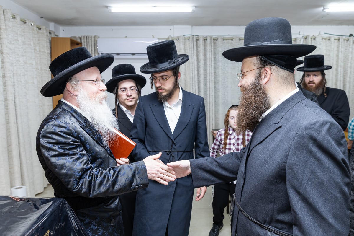 שמחת בית קרעטשניף קרית גת – קאמארנא