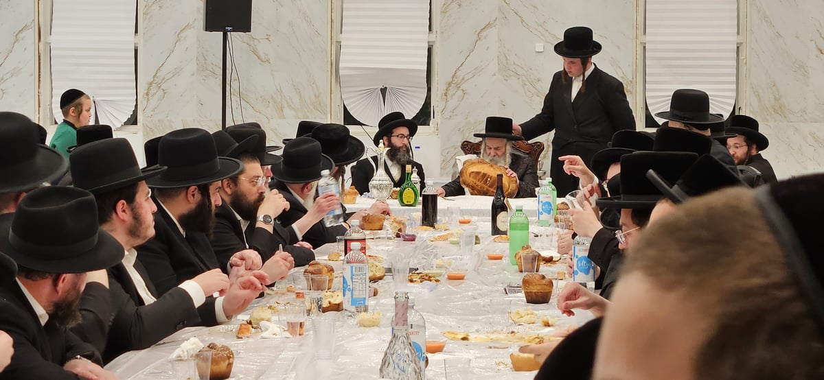 האדמו"ר מקוסען לייקווד בהילולת הרה"ק ר' ישעל'ע מקרעסטיר זי"ע
