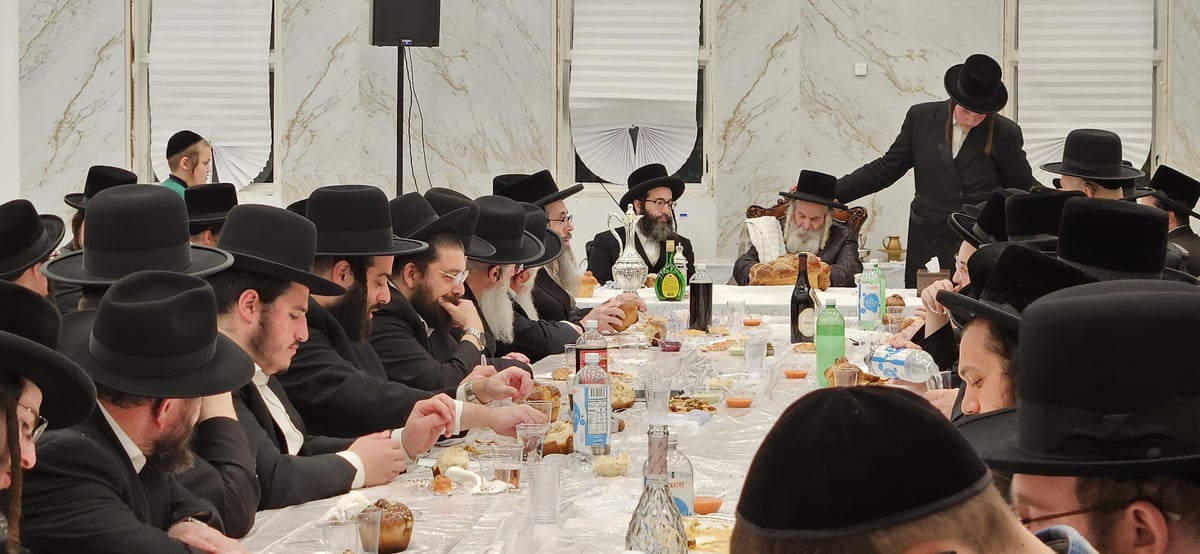 האדמו"ר מקוסען לייקווד בהילולת הרה"ק ר' ישעל'ע מקרעסטיר זי"ע