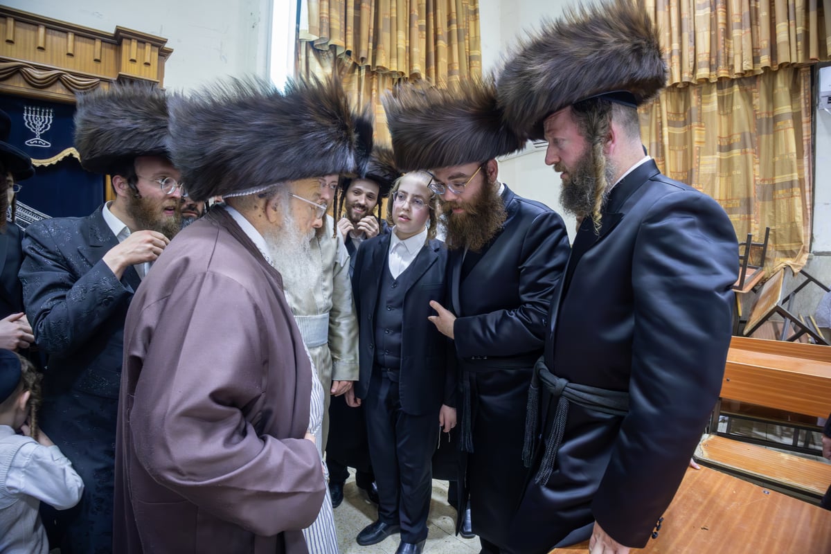 הילולא קדישא בפינסק קרלין