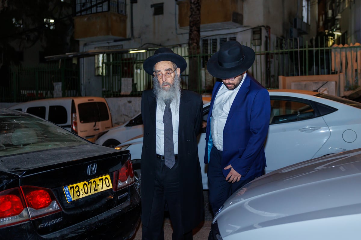 "שאו נא תפילה בעדי" | צפו בדברי המנהיג הליטאי בכנס החירום במעונו