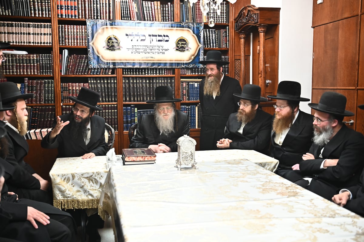 מבחן הוראה בבית האדמו"ר ממודז'יץ