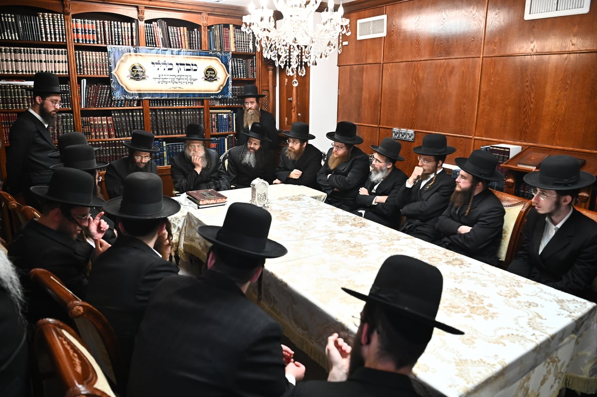 מבחן הוראה בבית האדמו"ר ממודז'יץ