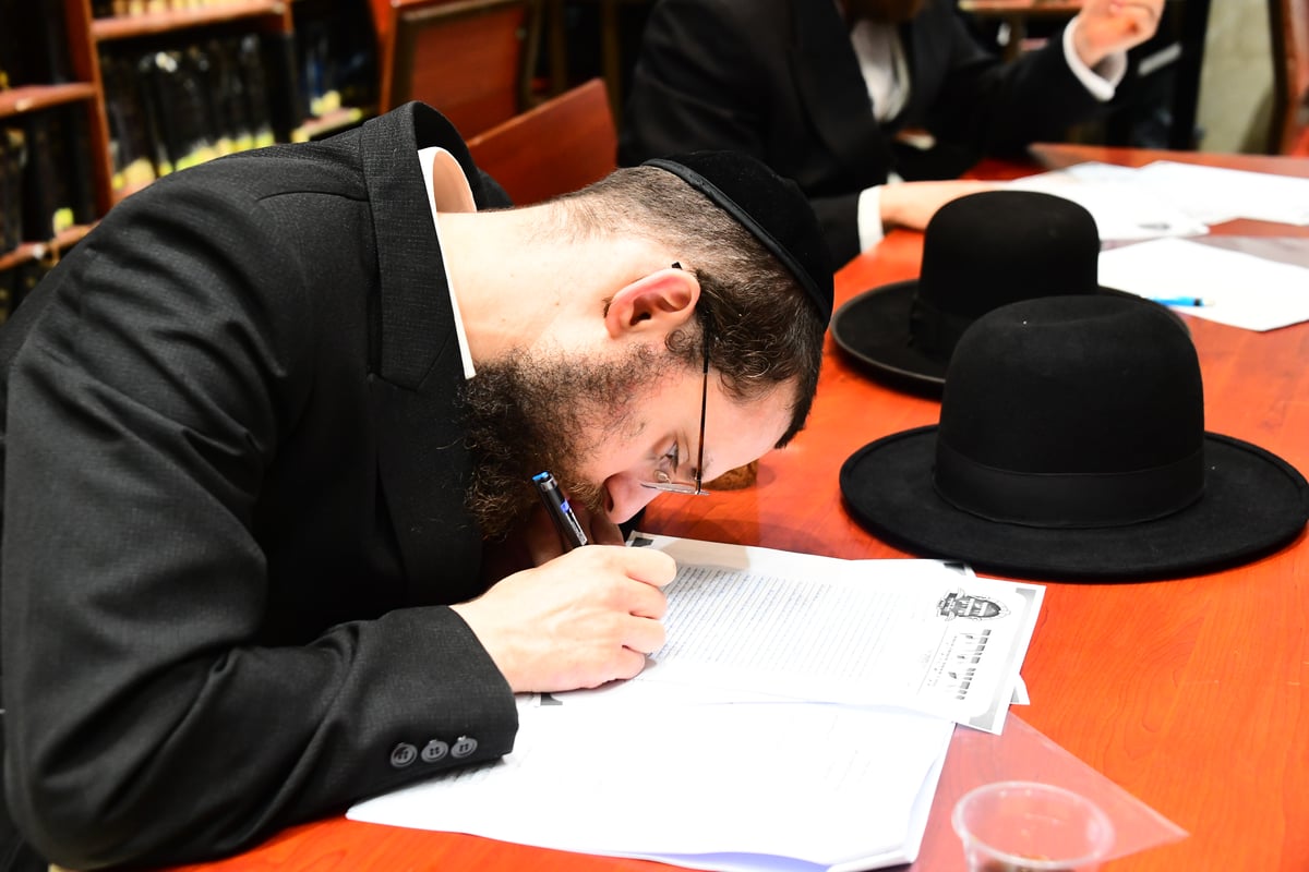מבחן על אלפי דפי גמרא במודז'יץ