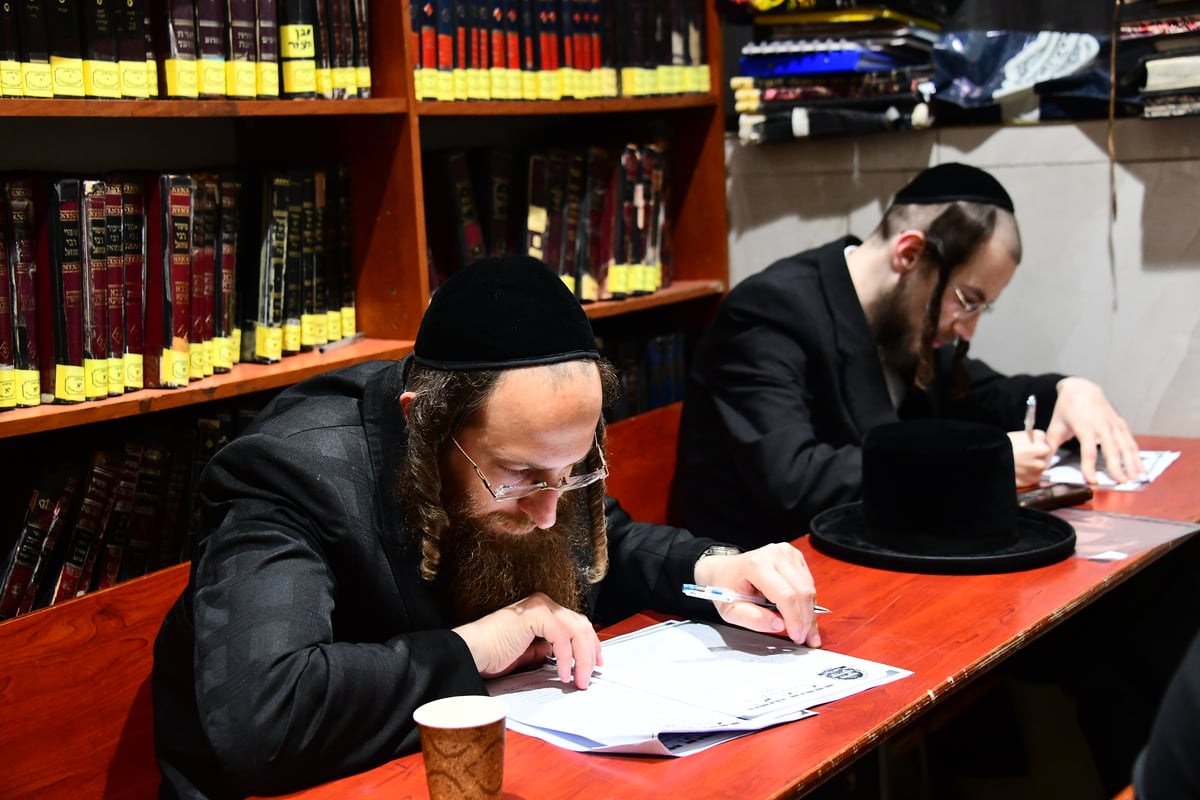 מבחן על אלפי דפי גמרא במודז'יץ