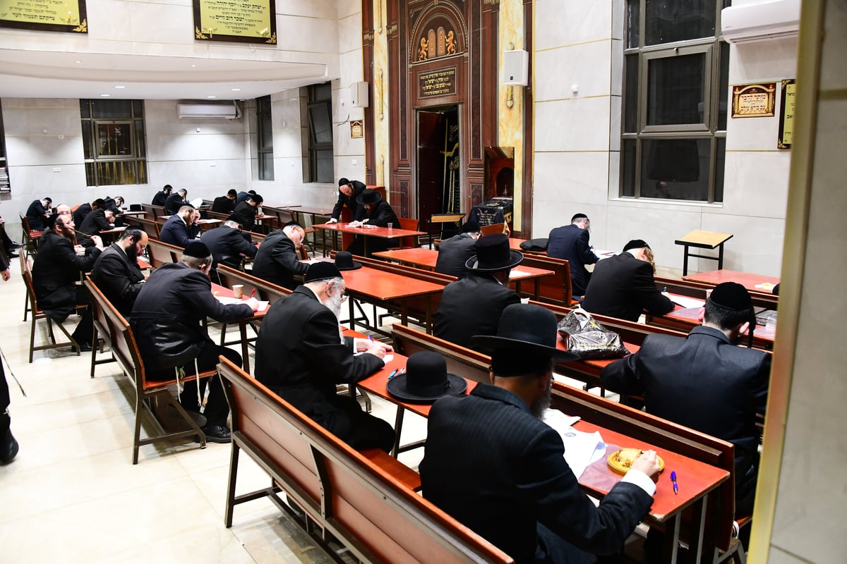 מבחן על אלפי דפי גמרא במודז'יץ