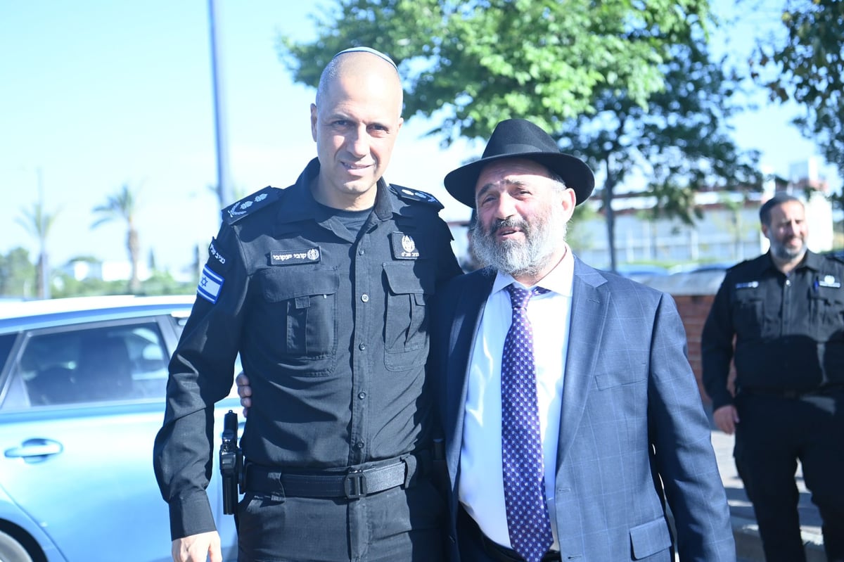קצינים בכירים משירות בתי הסוהר בביקור בכפר חב"ד