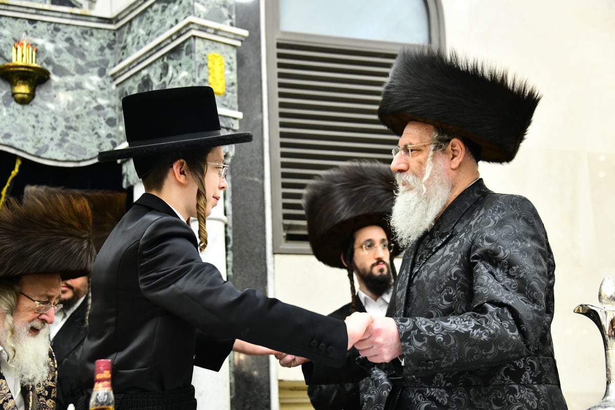 שמחת בר המצווה בחצה"ק ספינקא - נאראל 