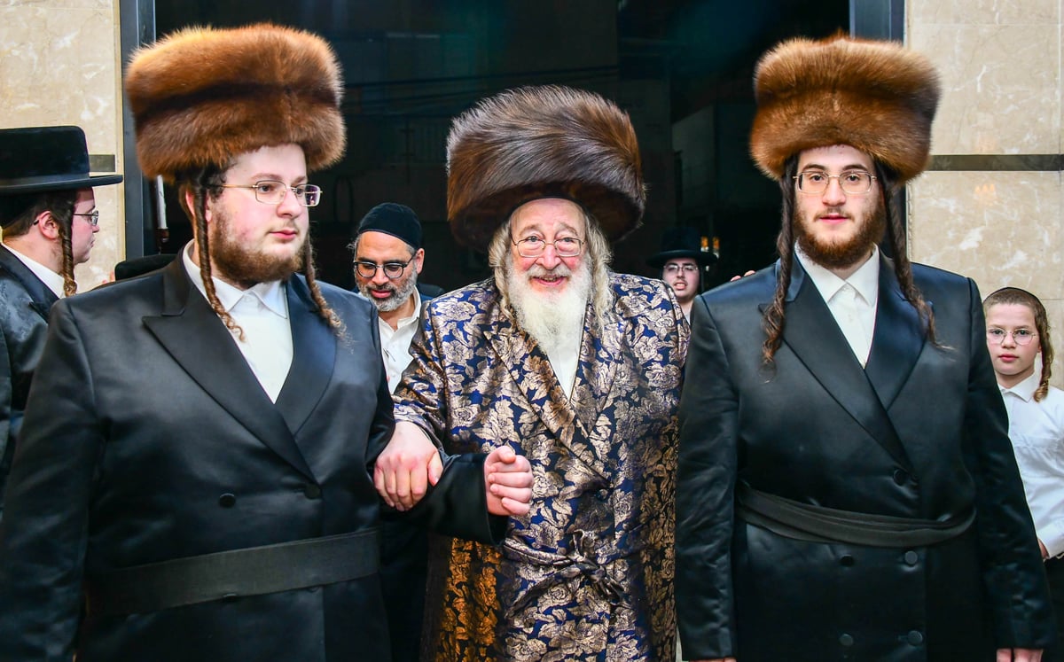שמחת בר המצווה בחצה"ק ספינקא - נאראל 