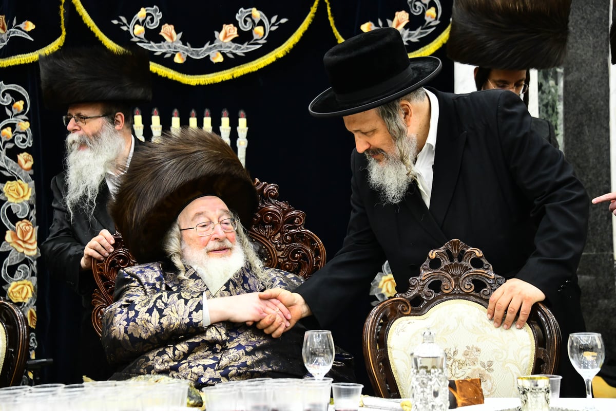 שמחת בר המצווה בחצה"ק ספינקא - נאראל 