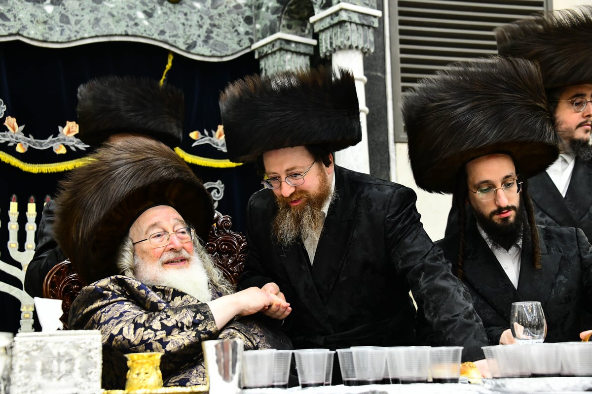 שמחת בר המצווה בחצה"ק ספינקא - נאראל 