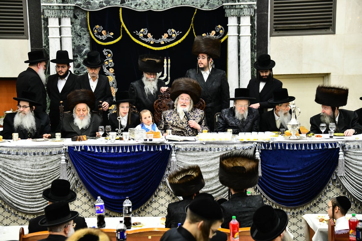 שמחת בר המצווה בחצה"ק ספינקא - נאראל 