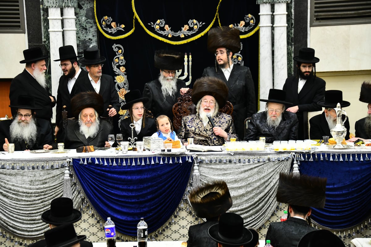 שמחת בר המצווה בחצה"ק ספינקא - נאראל 