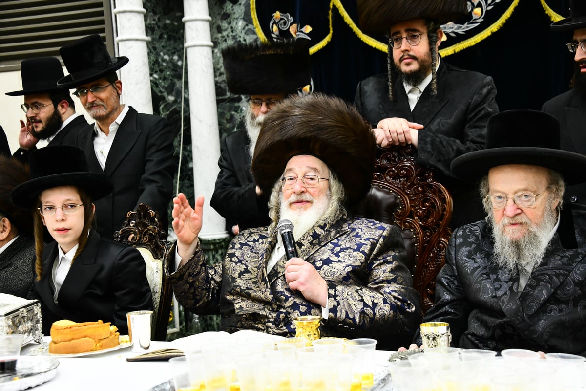 שמחת בר המצווה בחצה"ק ספינקא - נאראל 