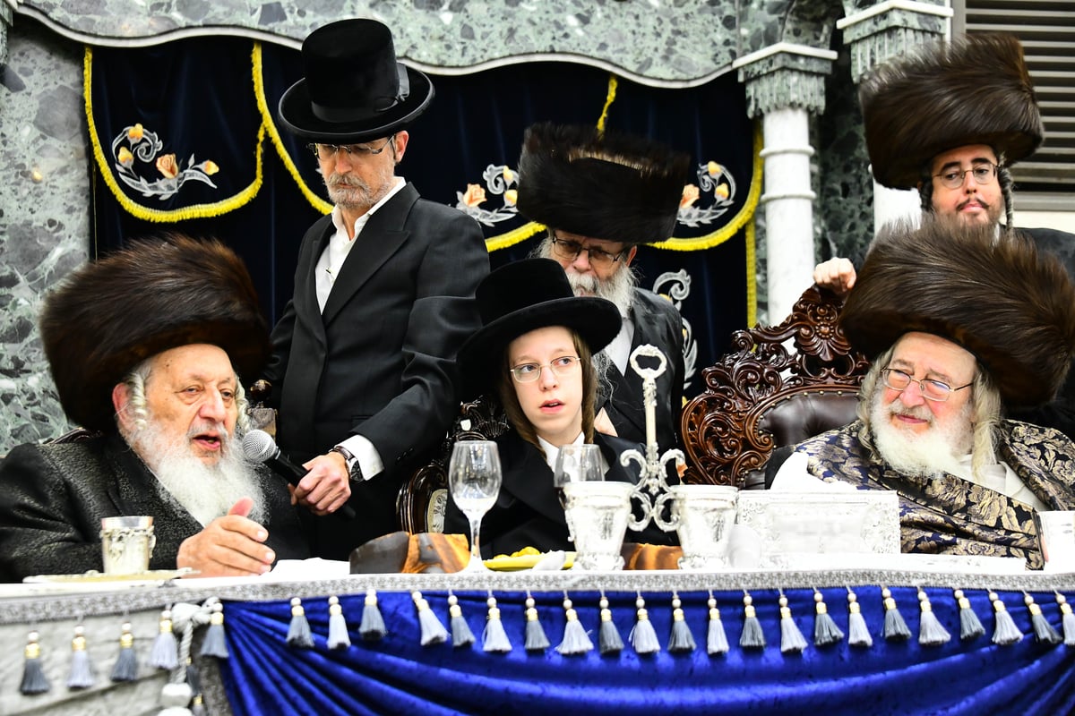 שמחת בר המצווה בחצה"ק ספינקא - נאראל 