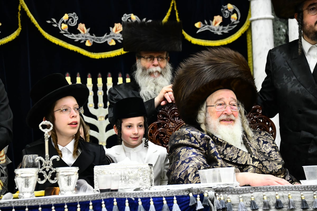 שמחת בר המצווה בחצה"ק ספינקא - נאראל 
