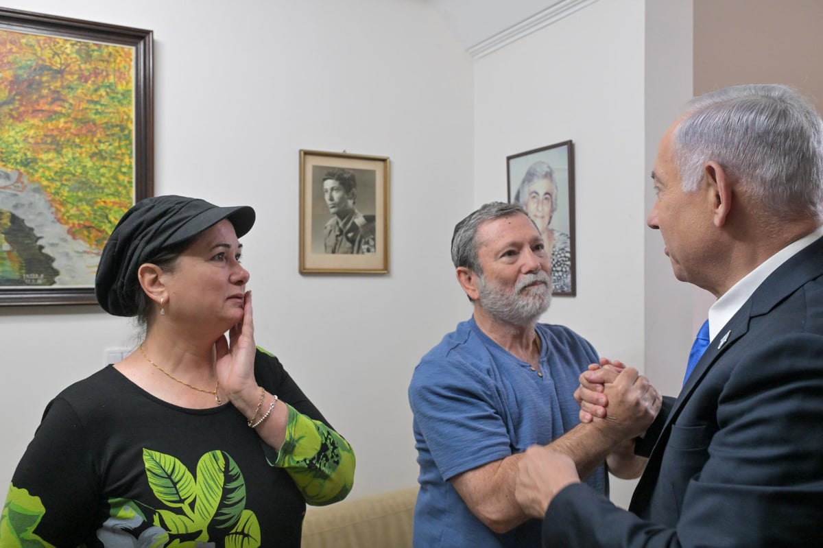ראש הממשלה נתניהו מעדכן את משפחת פלדמן על השבתו ארצה של צבי פלדמן ז"ל