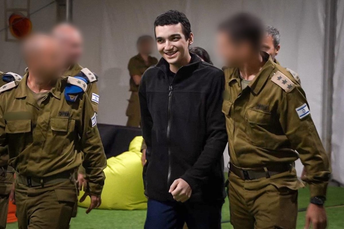 סמ״ר עידן אלכסנדר במפגש המרגש עם משפחתו