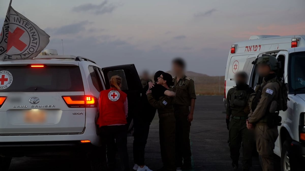 החייל השב עידן אלכסנדר חובר לכוח צה״ל