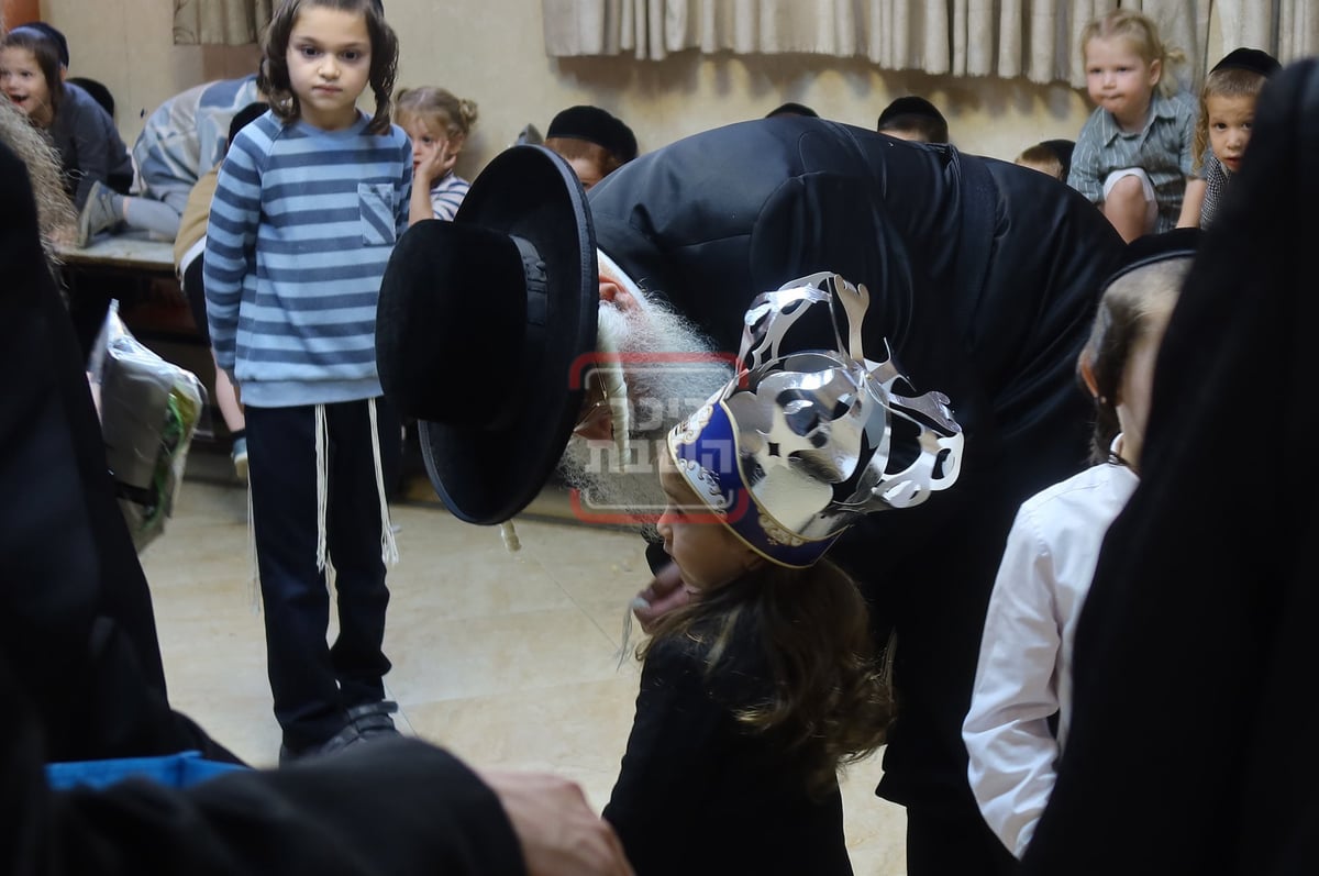 מעמד ה'חיידר פירן' לנכד האדמו"ר מדשינסקיא 