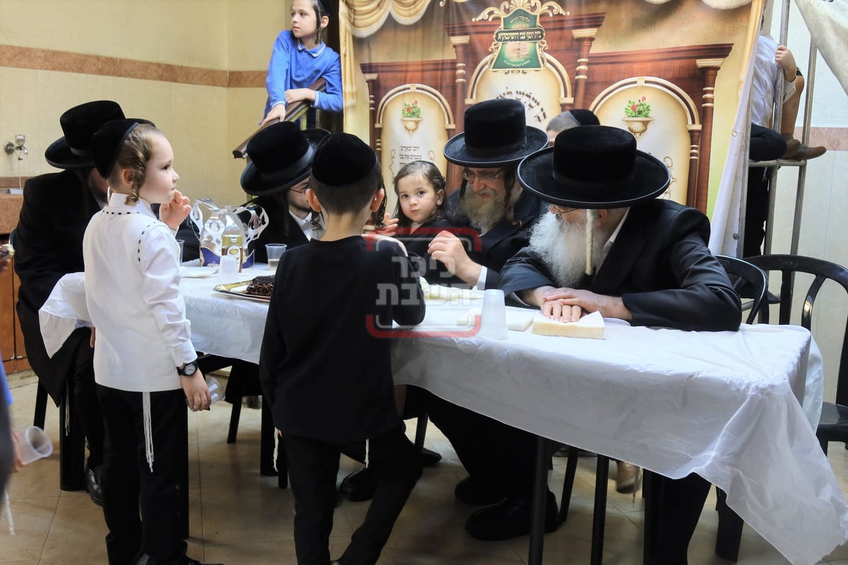 מעמד ה'חיידר פירן' לנכד האדמו"ר מדשינסקיא 