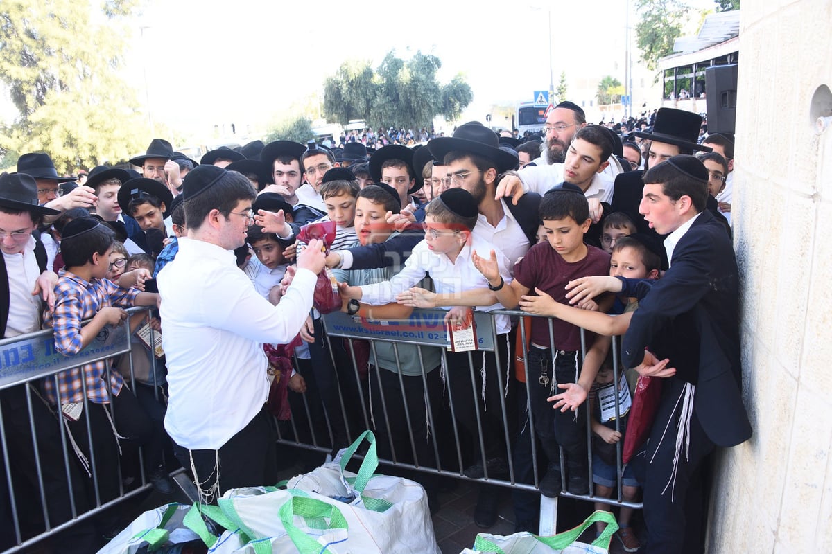 ברכת כהנים השנתית בשכונת הר נוף בירושלים