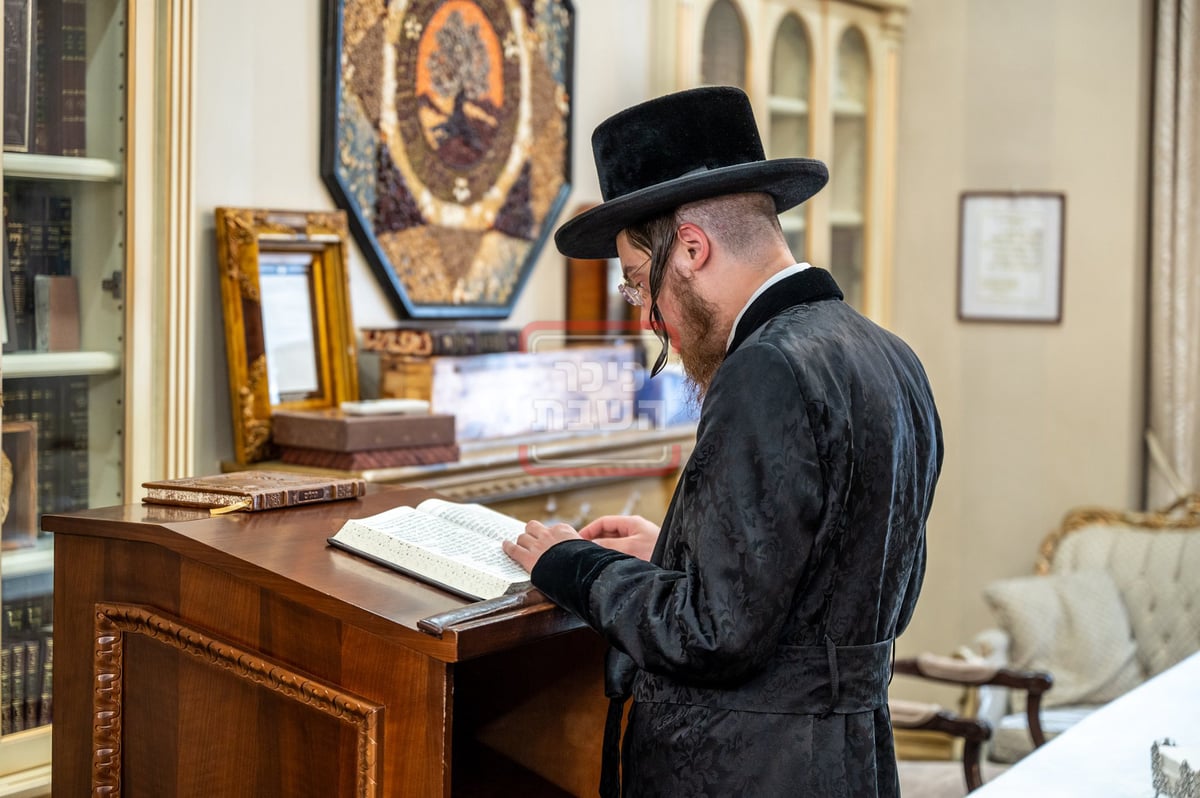 האדמו"ר מסאדיגורה במעמד קבלת פנים בבית האכסניה במאנטריאל 