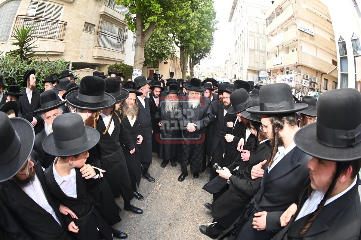 מסע הלוויית הרבנית ממודז'יץ ע"ה