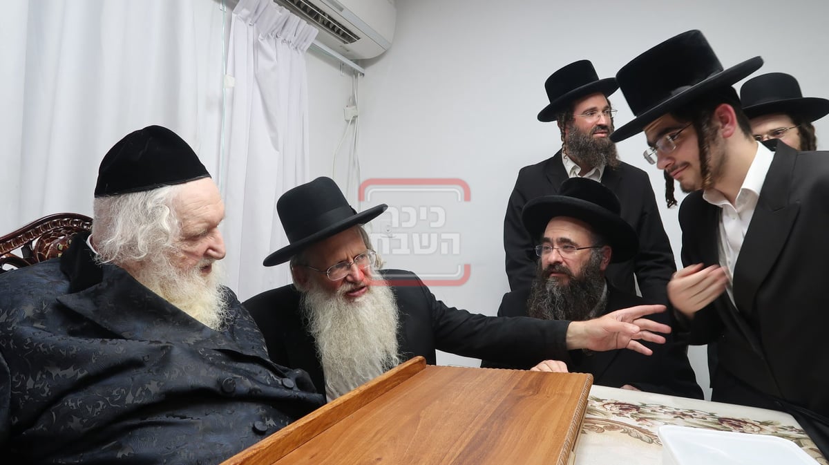מראות הוד מביתו של הגאון רבי משה שטרנבוך 