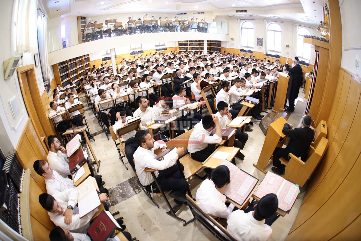 פתיחת הזמן בישיבת 'ברית יעקב' בירושלים 