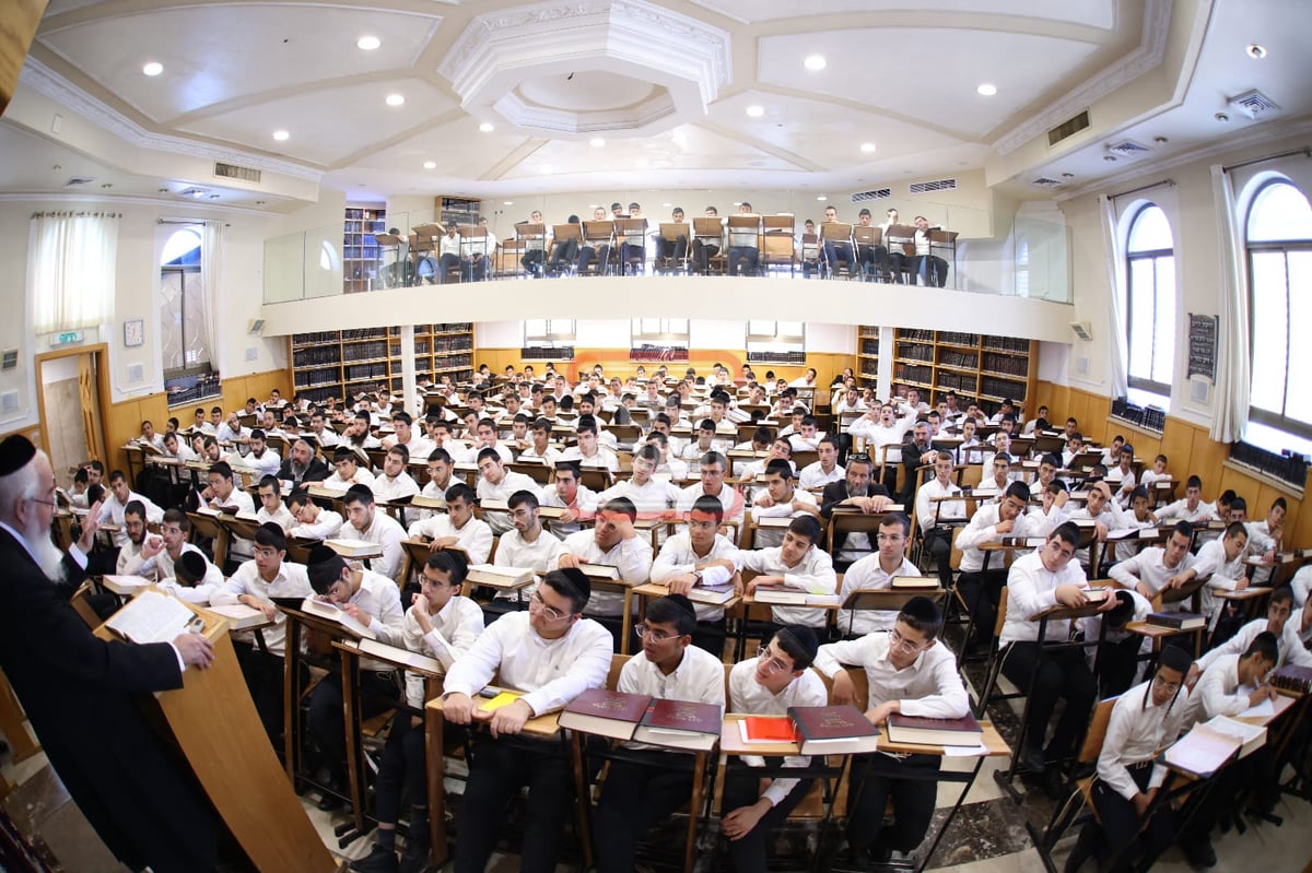 פתיחת הזמן בישיבת 'ברית יעקב' בירושלים 